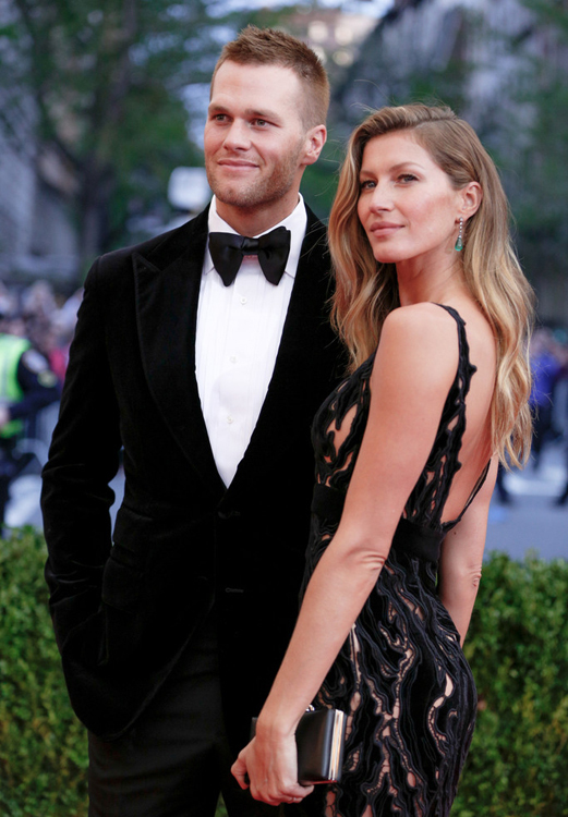 超模晒亲密照庆结婚6年