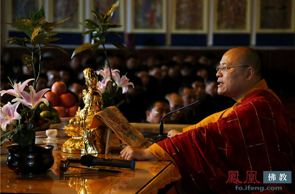 实拍:观音成道日 350人灵隐寺皈依佛门_佛教频道_凤凰网