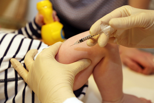 走路"外八字"?或因打屁股针打出的"硬"伤(供图/华盖)