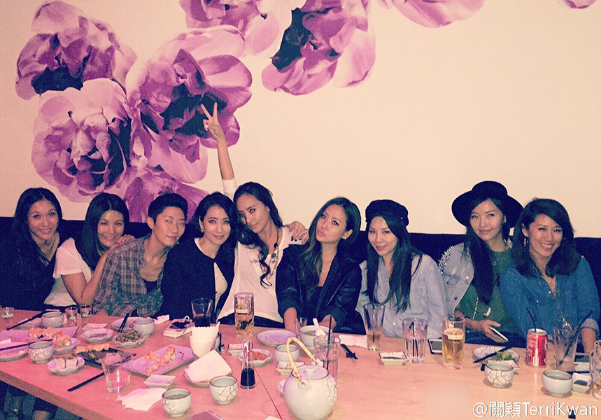 台湾的千金都在这!关颖晒名媛姐妹聚会照