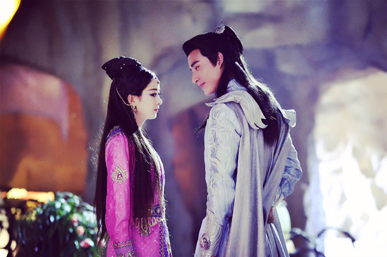 《剑侠传奇》汪汐潮被"拔出" 一见倾心情定赵丽颖