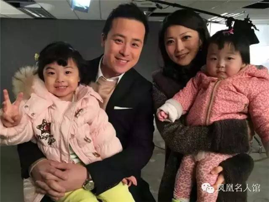 主持人 2003年加入凤凰姜声扬和萧莉"虽然暂时离开了凤凰,加入健康