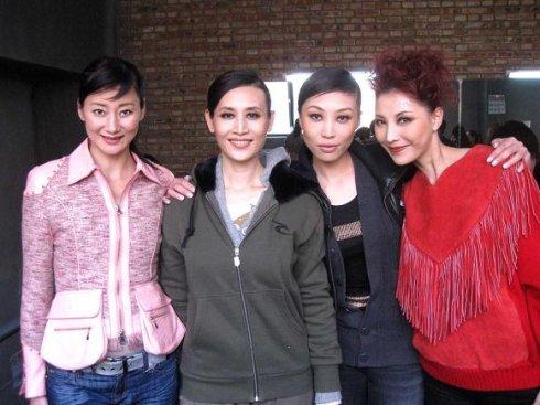 遗憾的是,先天条件优越的包海青没有在时尚圈和模特圈久留,她曾与朋友