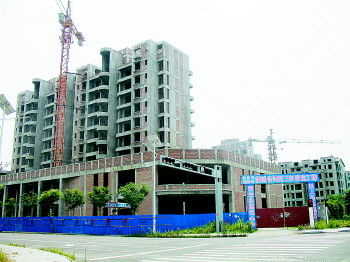 燕山公馆,广府一号,九龙城[最新消息价格户型点评]……在山东枣庄可以