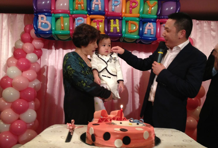 赵薇老公为爱女办两岁生日宴 内场图曝光[图集]