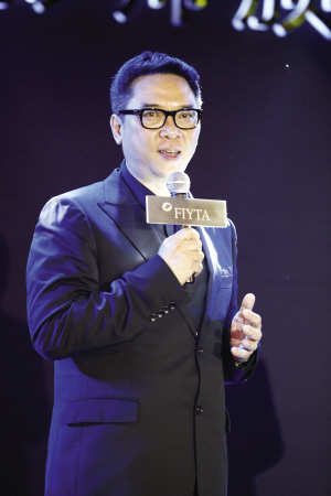 著名导演  关锦鹏