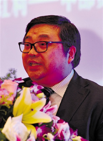 湖北省政府办公厅秘书八处处长郭斌优良金融生态打造湖北名片