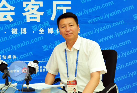 点击观看视频:专访乌苏市委副书记,市长马依山·扎哈帕尔