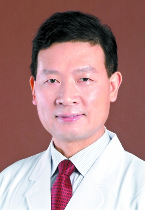 专家卢震海 大肠癌治疗专家,中山大学附属肿瘤医院副主任医师王风华