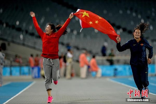 女子标枪决赛中,中国选手张莉以65米47的佳绩夺得冠军,并打破赛会纪录