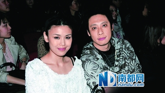 与甜品店太子爷黄逸璋维持了8年婚姻关系.