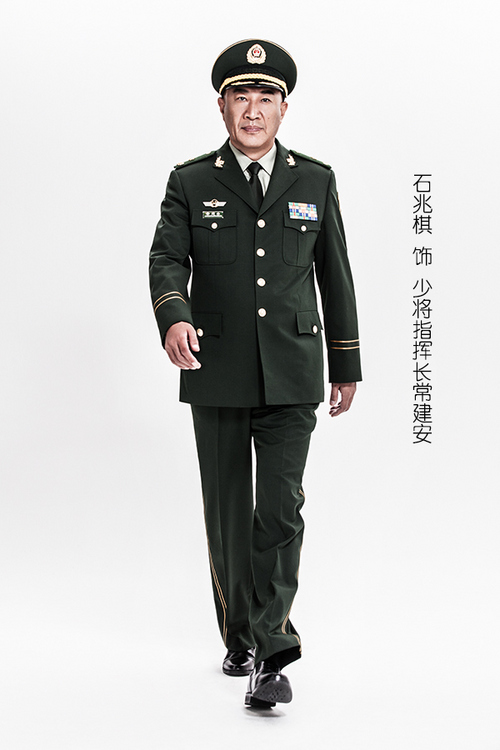 正面反映武警反恐特战队的电视剧《神鹰反恐特战队》目前正在北京热拍