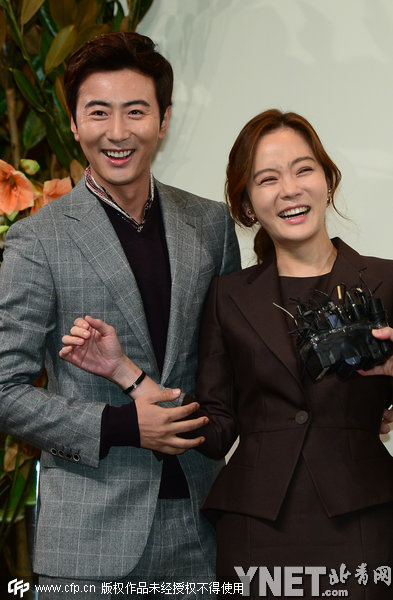 韩国演员夫妇图片