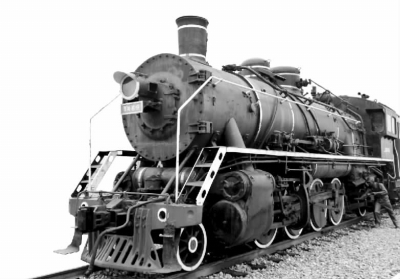 株洲湘江集团建设的火车头广场已成为株洲市的标志性建筑. (资料图片)