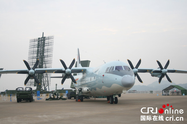 中国空军新型运输机运9亮相珠海航展(组图)_凤凰网