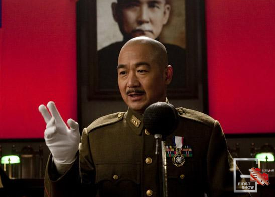 张国立在电影《建国大业》中扮演的蒋介石.