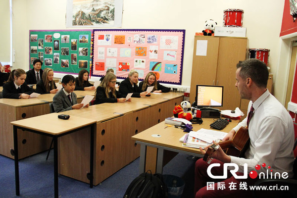 一堂汉语课 英国布莱顿学院孔子课堂旁听记(高清组图)|学生|课程_凤凰