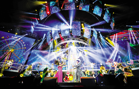 凤凰传奇演唱会要玩裸眼3d