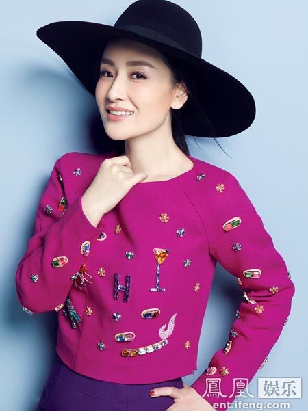 孙宁时尚大片曝光红唇露性感长裙显优雅