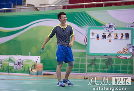 报告教练董子健被李宗伟看好获赞羽球神童