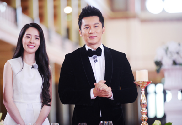 郭碧婷和李晨凤凰娱乐讯 《奔跑吧兄弟》日前放出一段本周节目预告