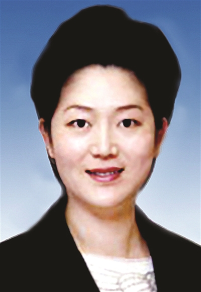 省人社厅厅长谭颖