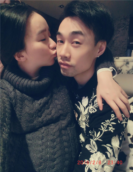 孟达喜获千金 女儿小名叫"小锅"