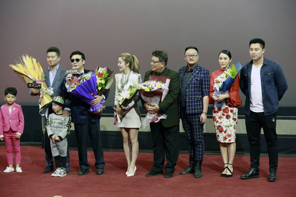 导演张涛,制片人刘玥彤携香港实力演员钱小豪,楼南光以及众主创集体