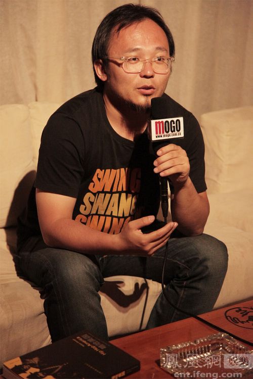 李宏杰嘻哈美国首发嘻哈音乐风暴震动乐坛