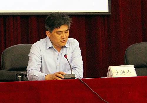 高校公告栏 > 正文  钱林方副校长首先代表学校向李处长表示热烈欢迎