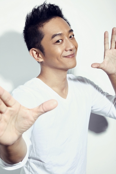 陈昭荣新戏《匹夫英雄》 演绎"百年匪王"