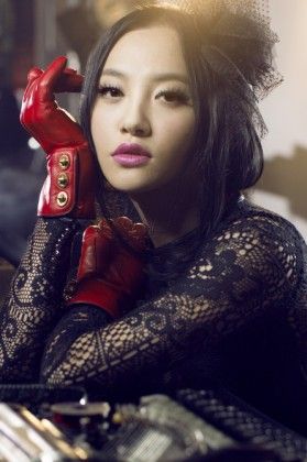 周楚楚首演千金大小姐 贵气十足大气场(图)