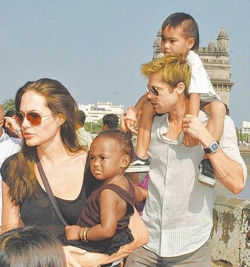 皮特因台风滞留香港 买200万珠宝首饰送朱莉