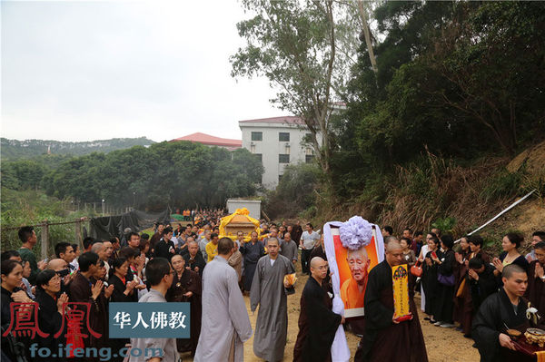 深圳弘法寺首座白云长老荼毗法会现场