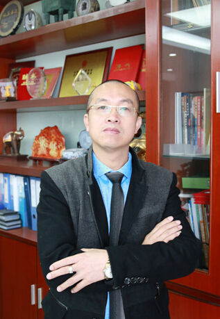 专注所以专业,合力铸就未来——记浙南投资董事长林成辉