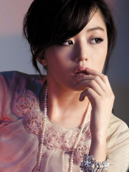 外媒评100张最美面孔中国女星朱珠大s上榜