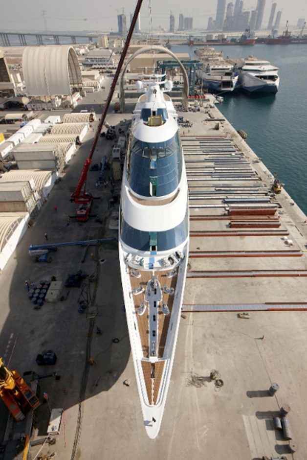 阿联酋将退役军舰改装成豪华游艇