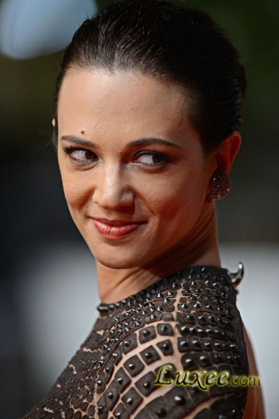 意大利影星asiaargento身着givenchybyriccardotisci出席第65届戛纳