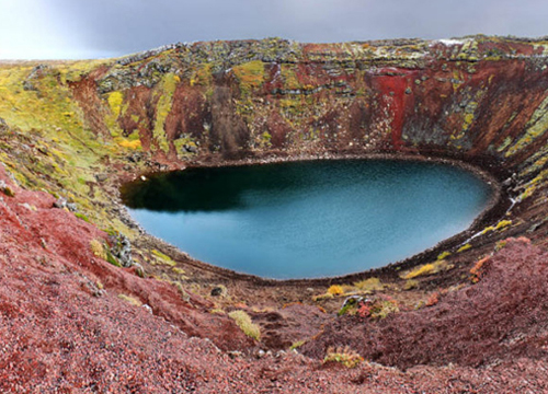 盘点全球12个最美火山湖