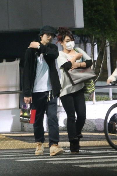 生田斗真与人妻公园约会被偷拍 两人否认有奸情