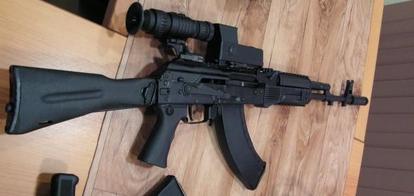 AK-101突击步枪图片