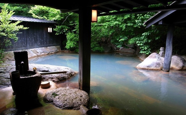日本温泉的盛名不仅仅停留在名著文学作品之中,在现实生活中早就成为