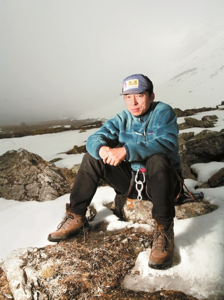 改版品推之五站在最高峰,观察最前沿,华西《观天下》带您一览众山小