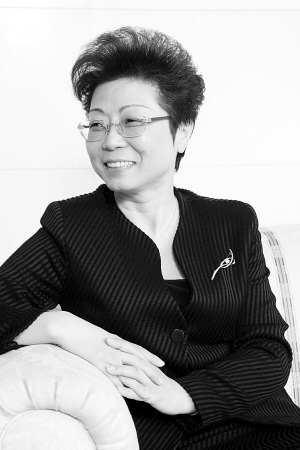 女,1957年9月出生,浙江宁波人,中共上海市闸北区委书记.