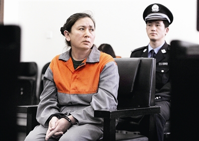 被控运毒女子称很无辜