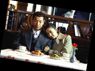 由大小姐蜕变而成的特工赵欣梦与日本特务千代子,在偷梁换柱的谍战中