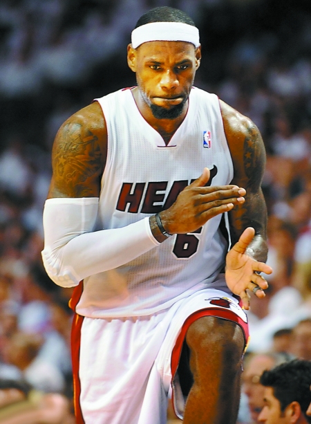 詹皇罚球坑死热火