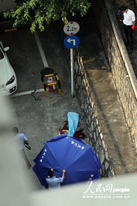 深圳公安局附近停车场割喉劫匪落网52小时破案图