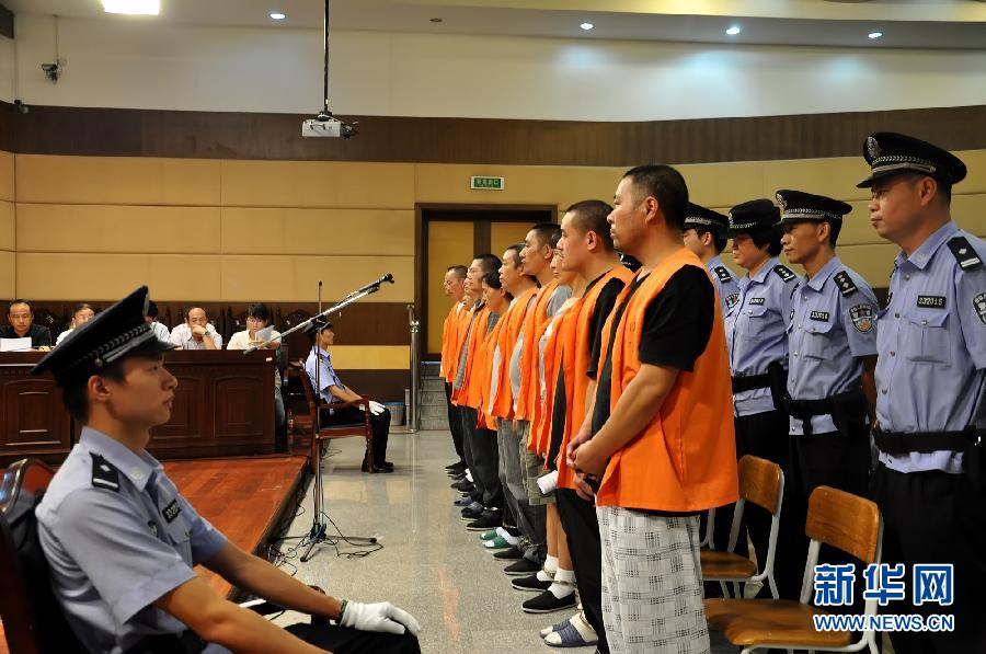 首例特大地沟油案庭审:勾兑是"行规"?