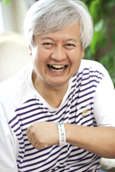 "微博红人"薛蛮子大赞三亚出租车井然有序